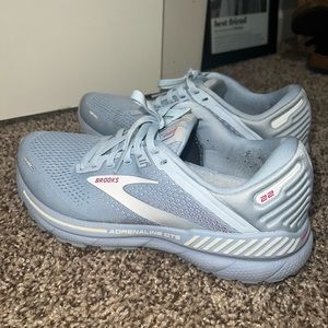 Women’s Brooks Adrenaline